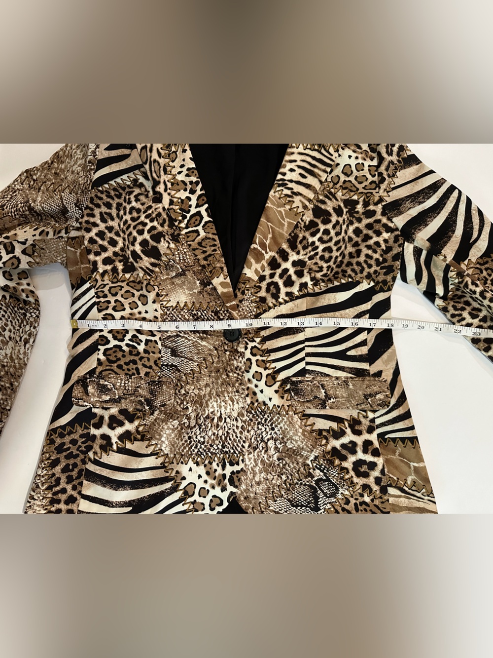 Chico’s Animal Print Patchwork Blazer Size 1 Leopard Zebra Snakeskin - Picture 7 of 9